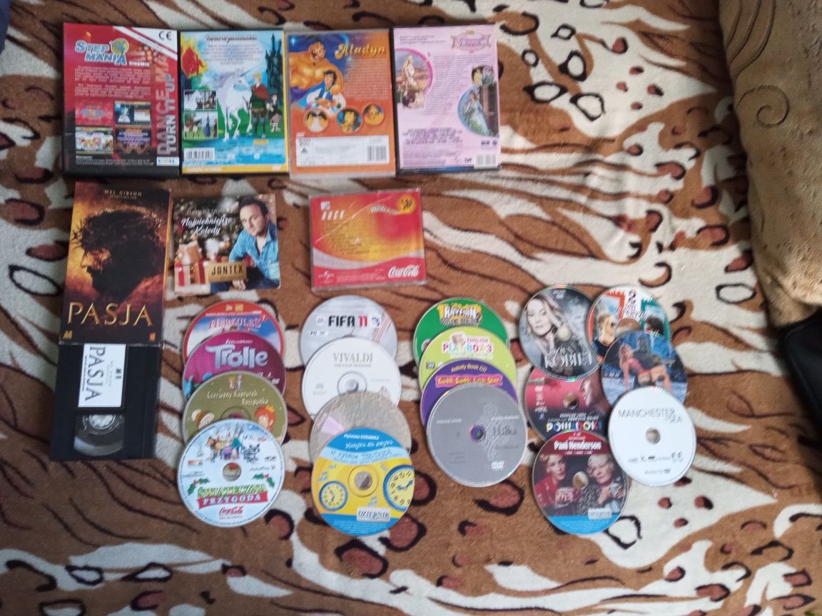 Płyty dvd ,CD,filmy ,bajki