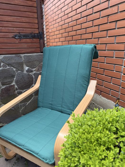 Крісло качалка для вітальні  та вироби з дерева