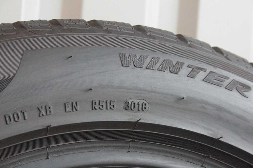 225/55/17 Pirelli Sottozero 3 225/55 R17 101V XL 1x7,6mm