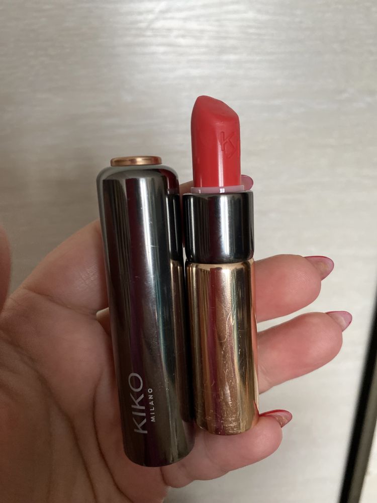 Помада KIKO MILANO Gossamer Emotion Creamy Lipstick 118