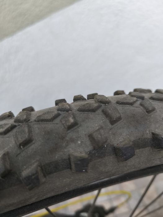 Bicicleta todo o terreno "26