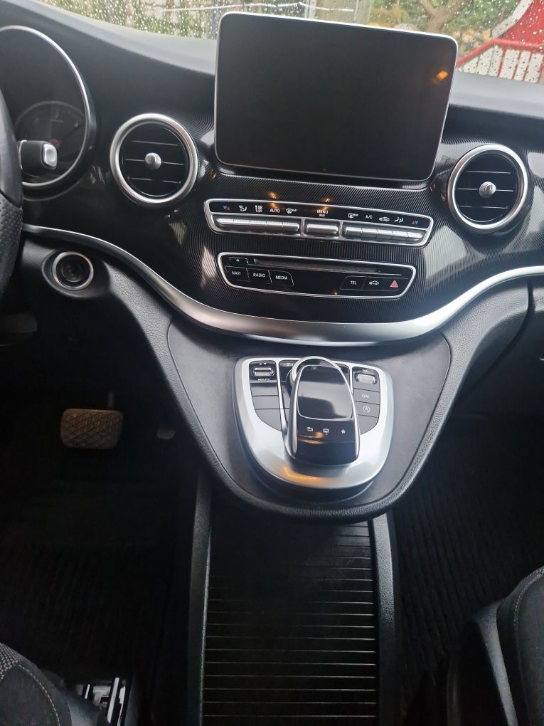 Mercedes-Benz  v klasa v250 blutec long 8osob