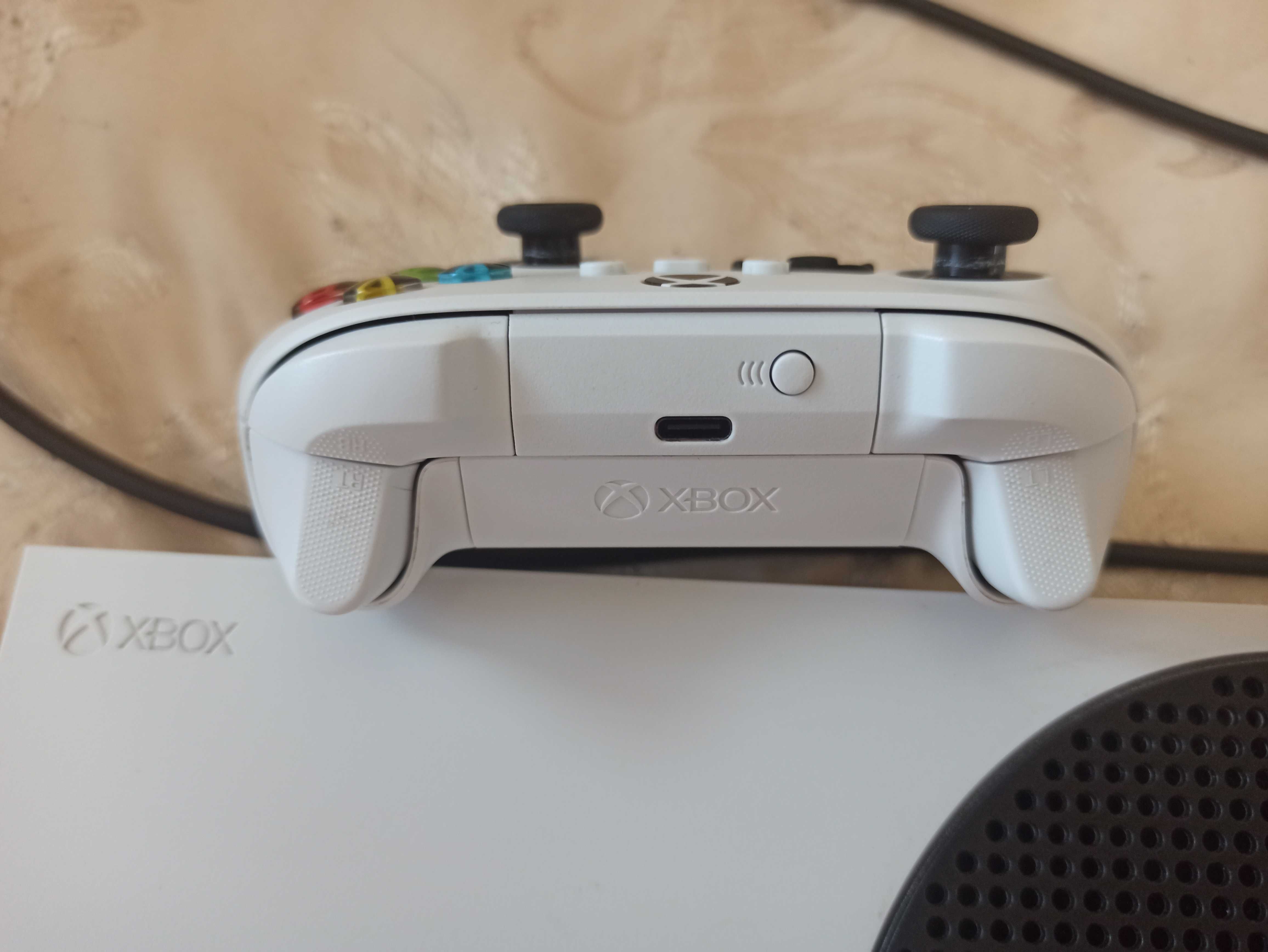 Xbox series s ігрова приставка