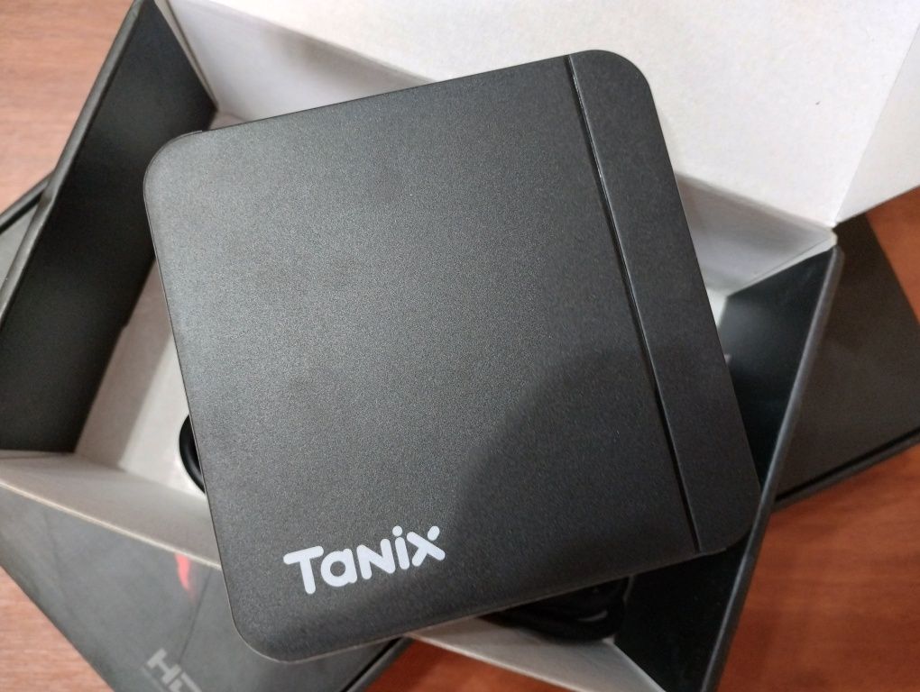 Tanix W2, X96Q, Onn TV 4k (з Америки) налаштовані android tv приставки