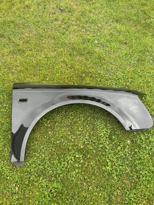 Błotnik Prawy przód Audi A4 b7 Avant