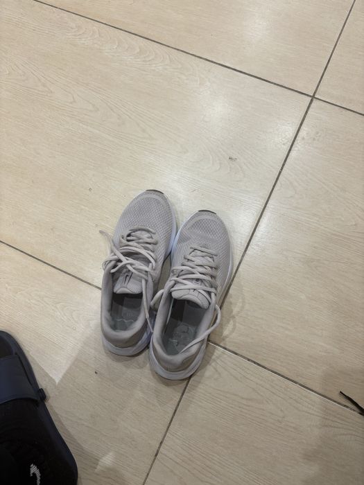Nike sneaker-36.5/ US6