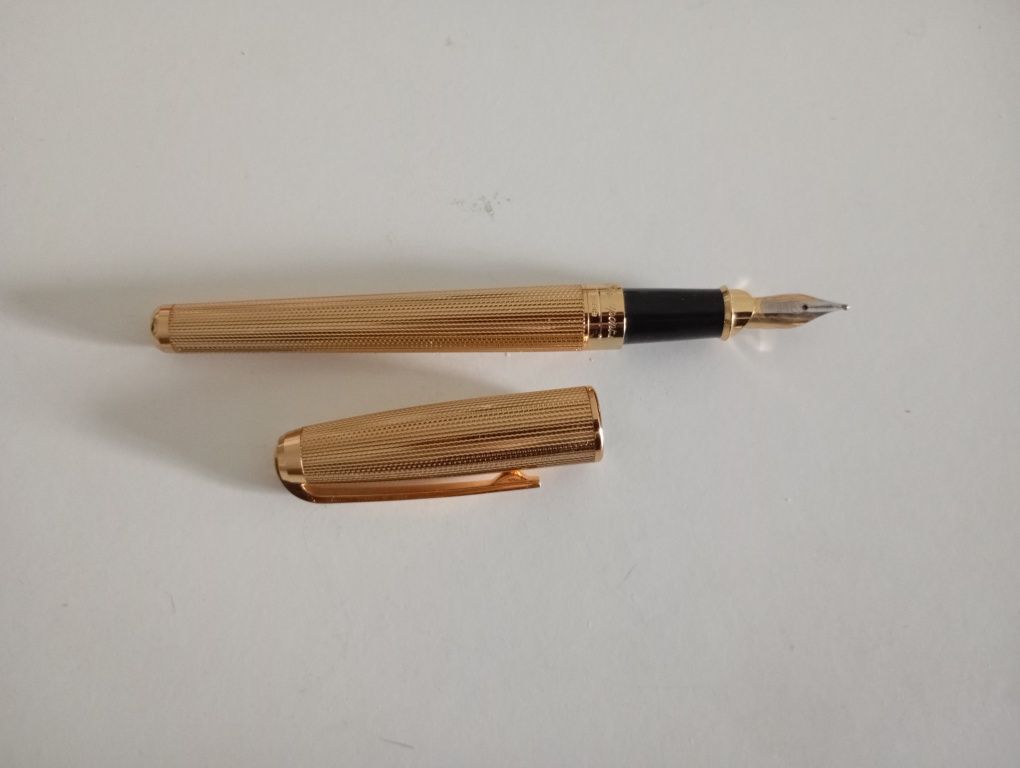 Canetas de Tinta permanente (Aparo)