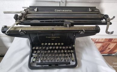 Maszyna do pisania CONTINENTAL