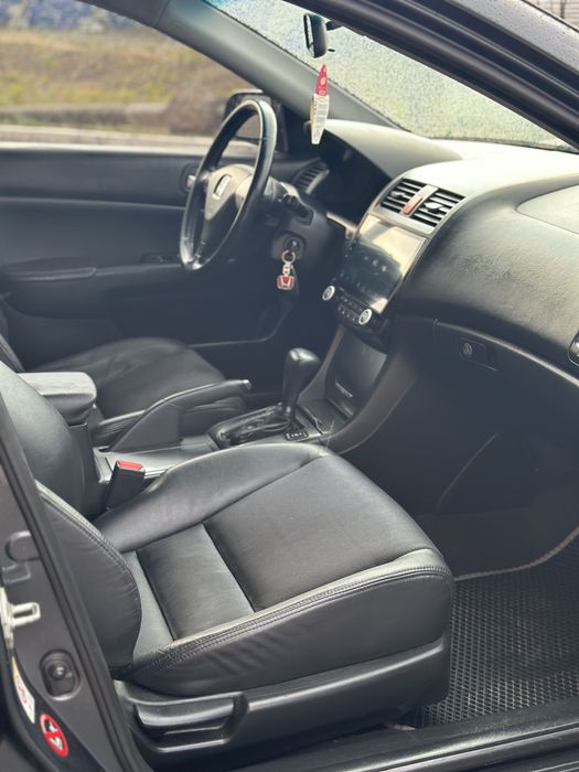 Honda Accord 7 2.0
