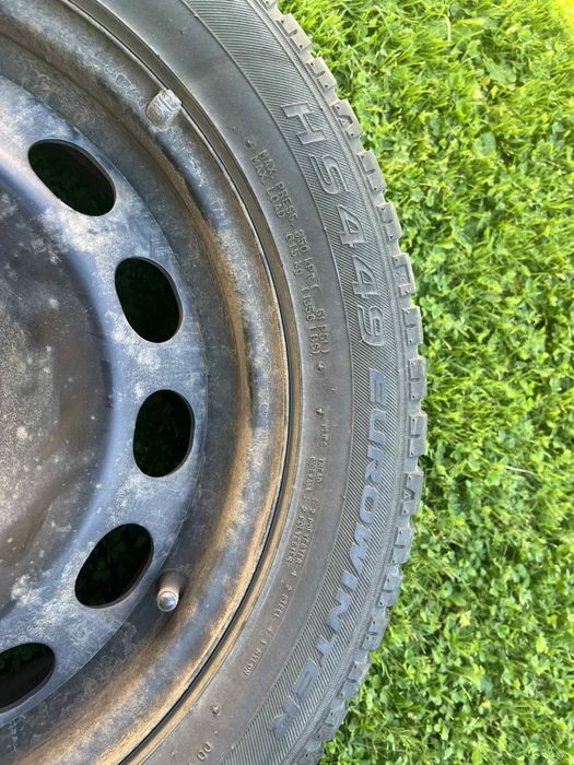 Komplet kół z oponami zimowymi Falken Eurowinter HS449
