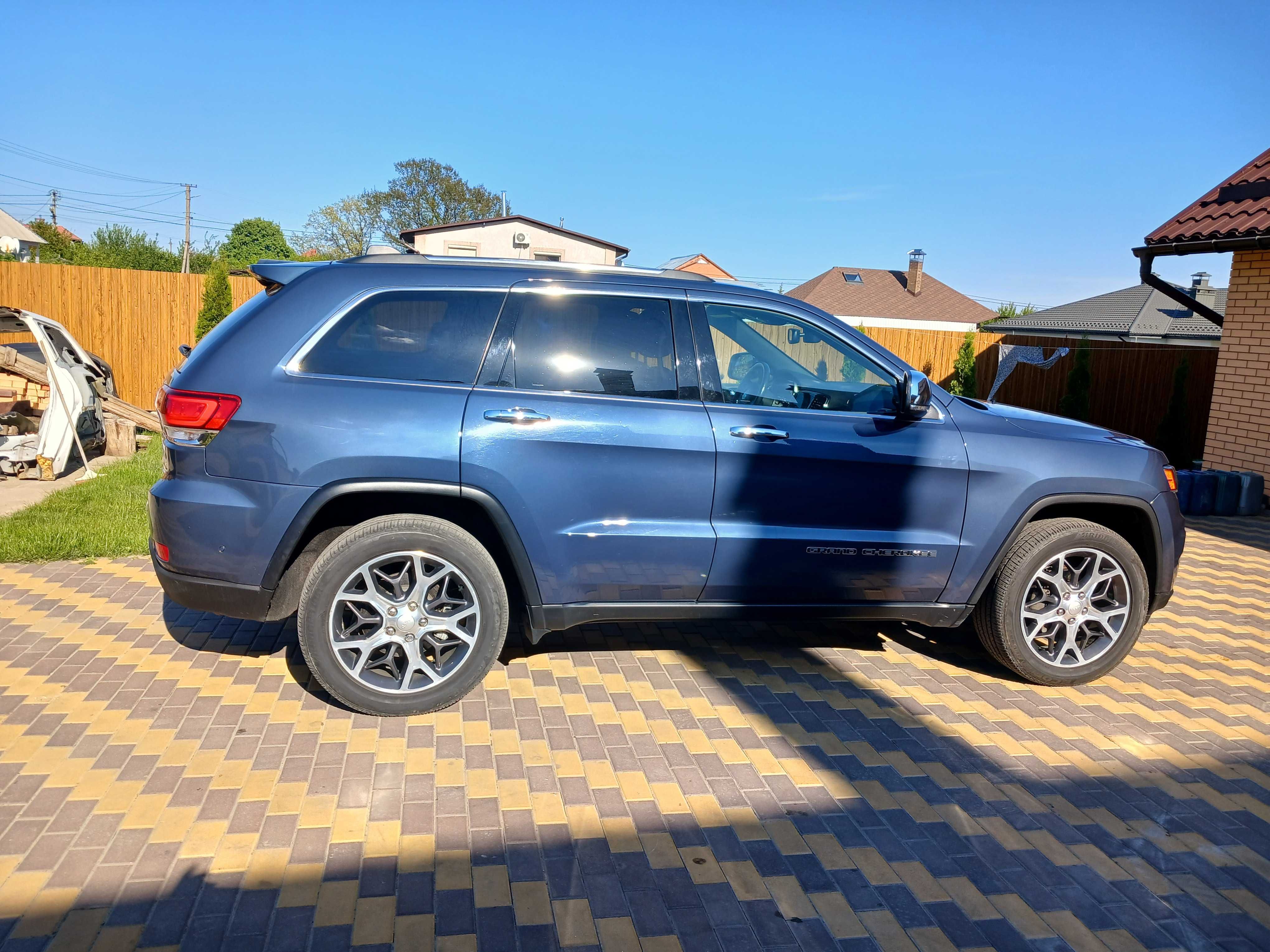 Продам JEEP Grand Cherokee 2019