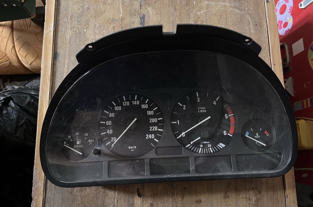 E39 BMW Приборка