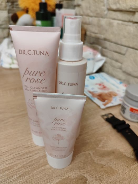 Продам косметичний набір