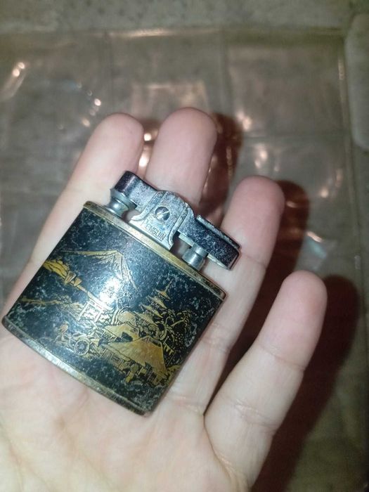 Isqueiro antigo sem gas