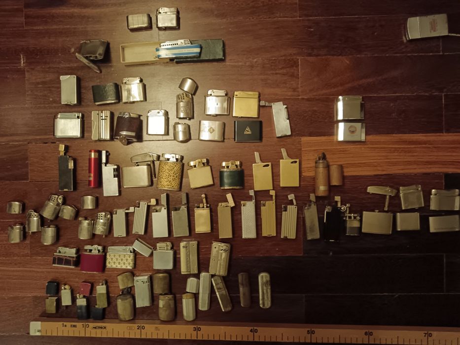 Isqueiros a gasolina antigos