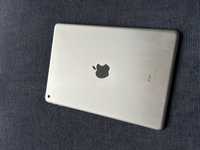 Продам Apple iPad 6 gen A1893 (MR7G2J/A) 32 Gb Silver б.в.