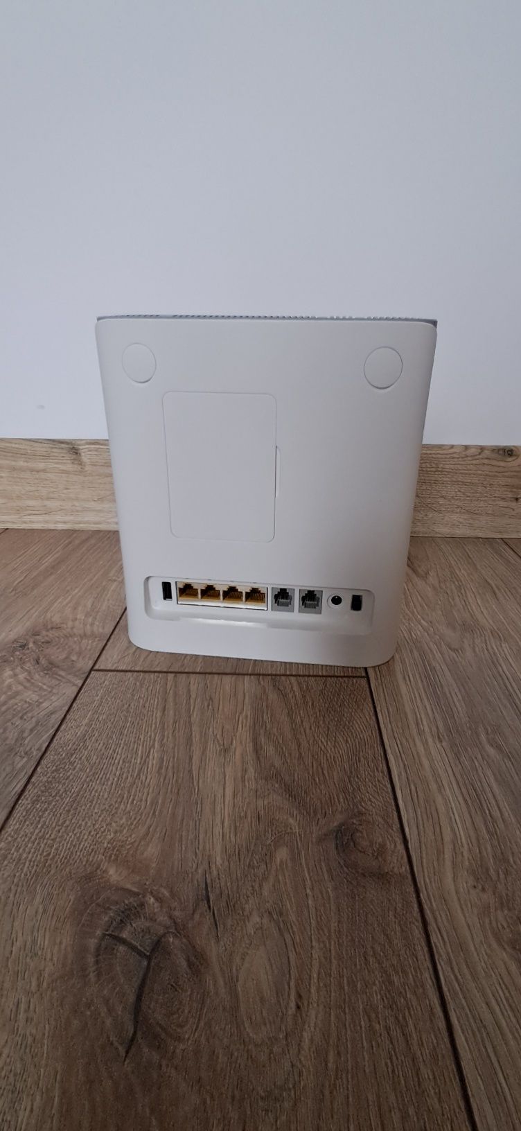 Router ZTE MF286R Biały