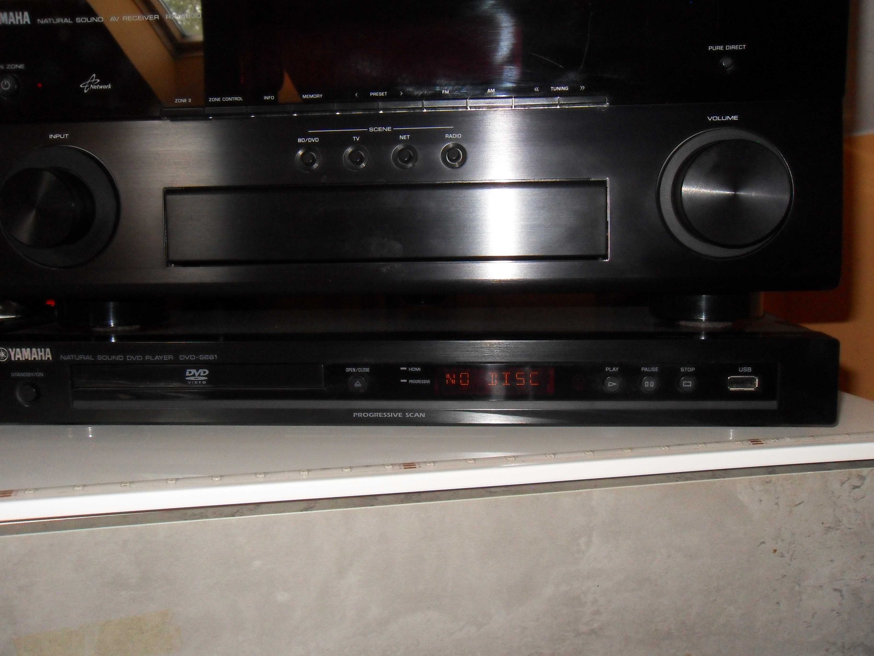 DVD Yamaha Natural Sound DVD Player DVD-S661 czarna USB HDMI