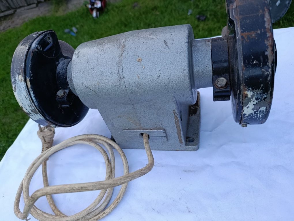 Stara niemiecka szlifierka stołowa bsm 700 watt
