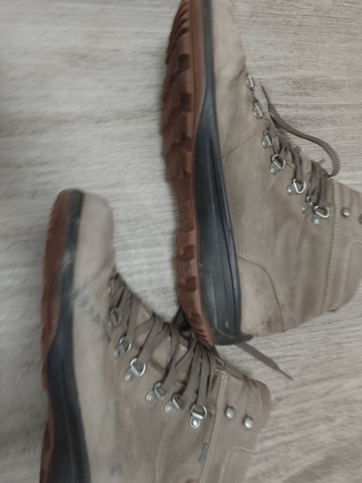 Sprzedam damskie zimowe buty rozmiar 39 firmy Ecco.