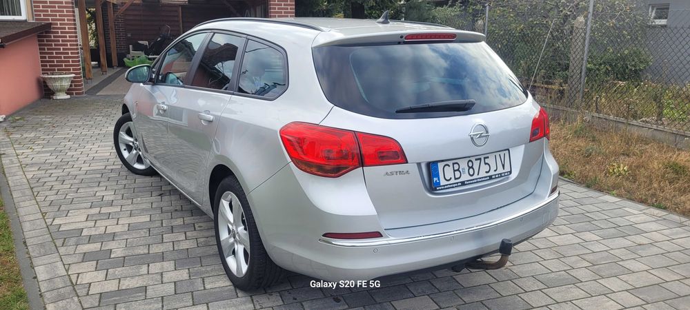 OPEL ASTRA J 1,6 16V GAZ AUTOMAT KOMBI bogate wyposażenie