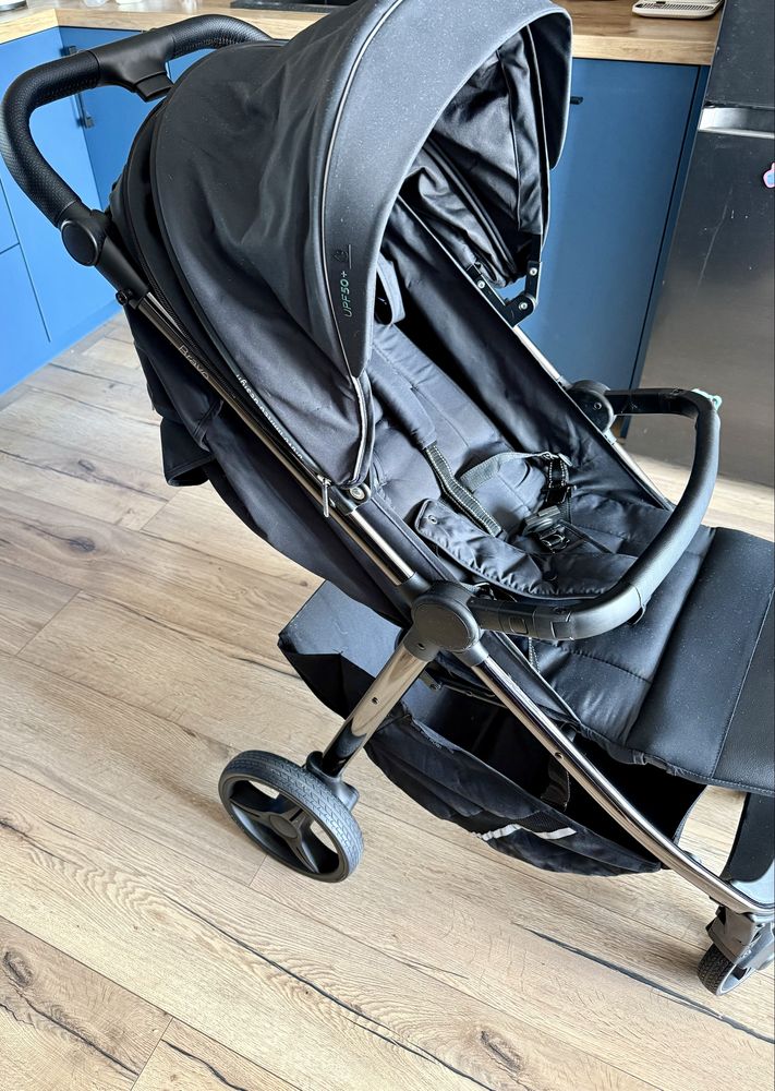 Wózek spacerowy Carrello Bravo