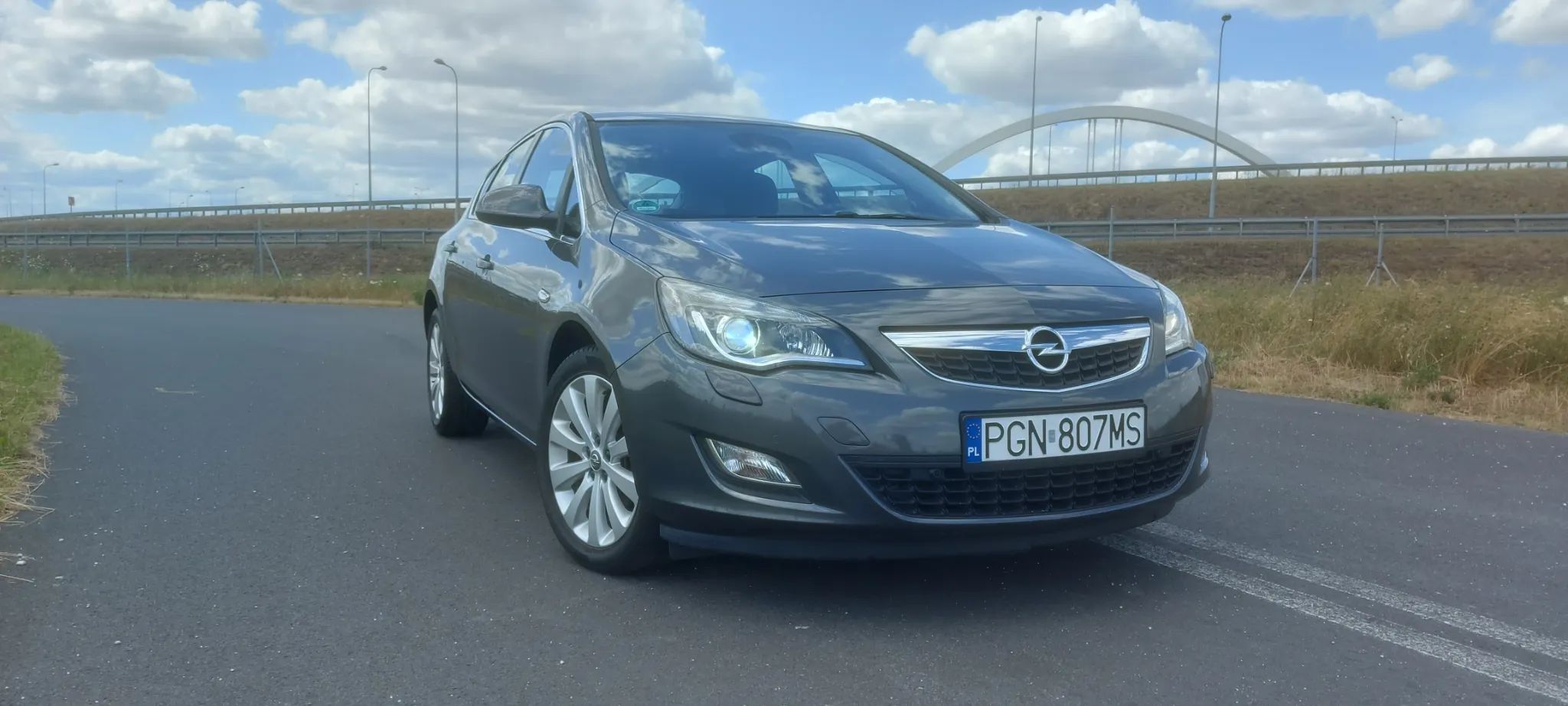 Opel Astra 1.6 benzyna 115 KM Cosmo! sprowadzona z Niemiec! Zarejestrowana!