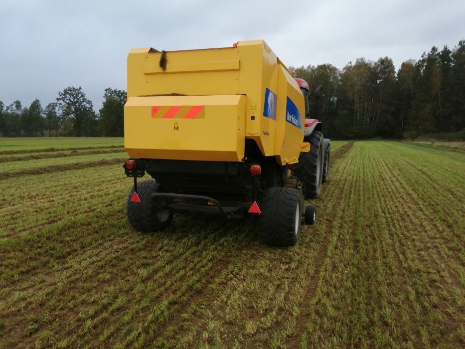 NEW HOLLAND BR 7060 ,2011r cropcutter II
