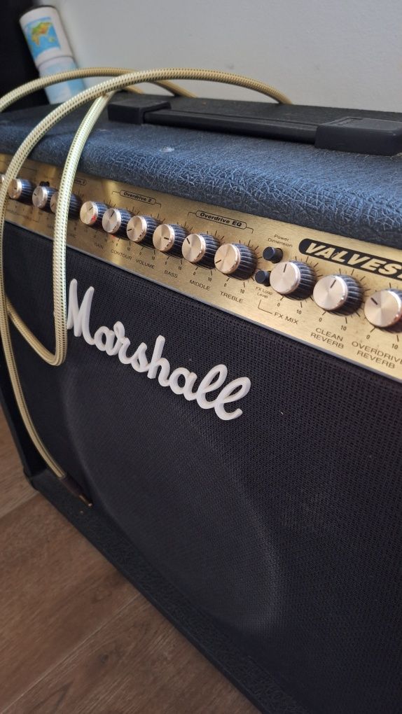 Amplificador guitarra Marshall pré-valvulado 100watts