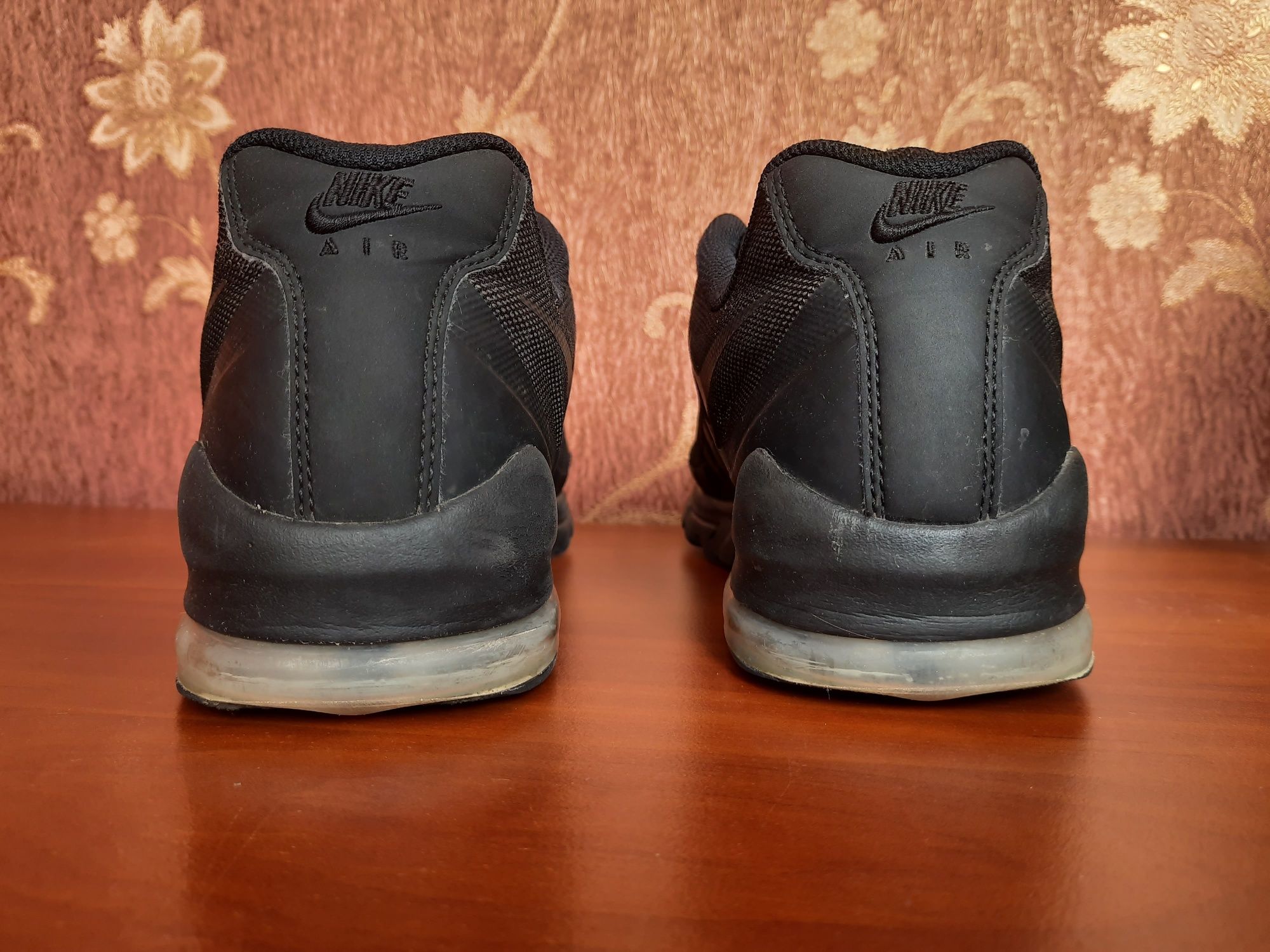 Кроссовки Nike Air Max Invigor, р.45
