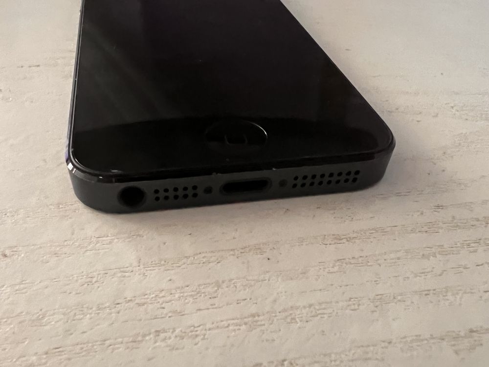 iPhone 5 16gb black на запчасти