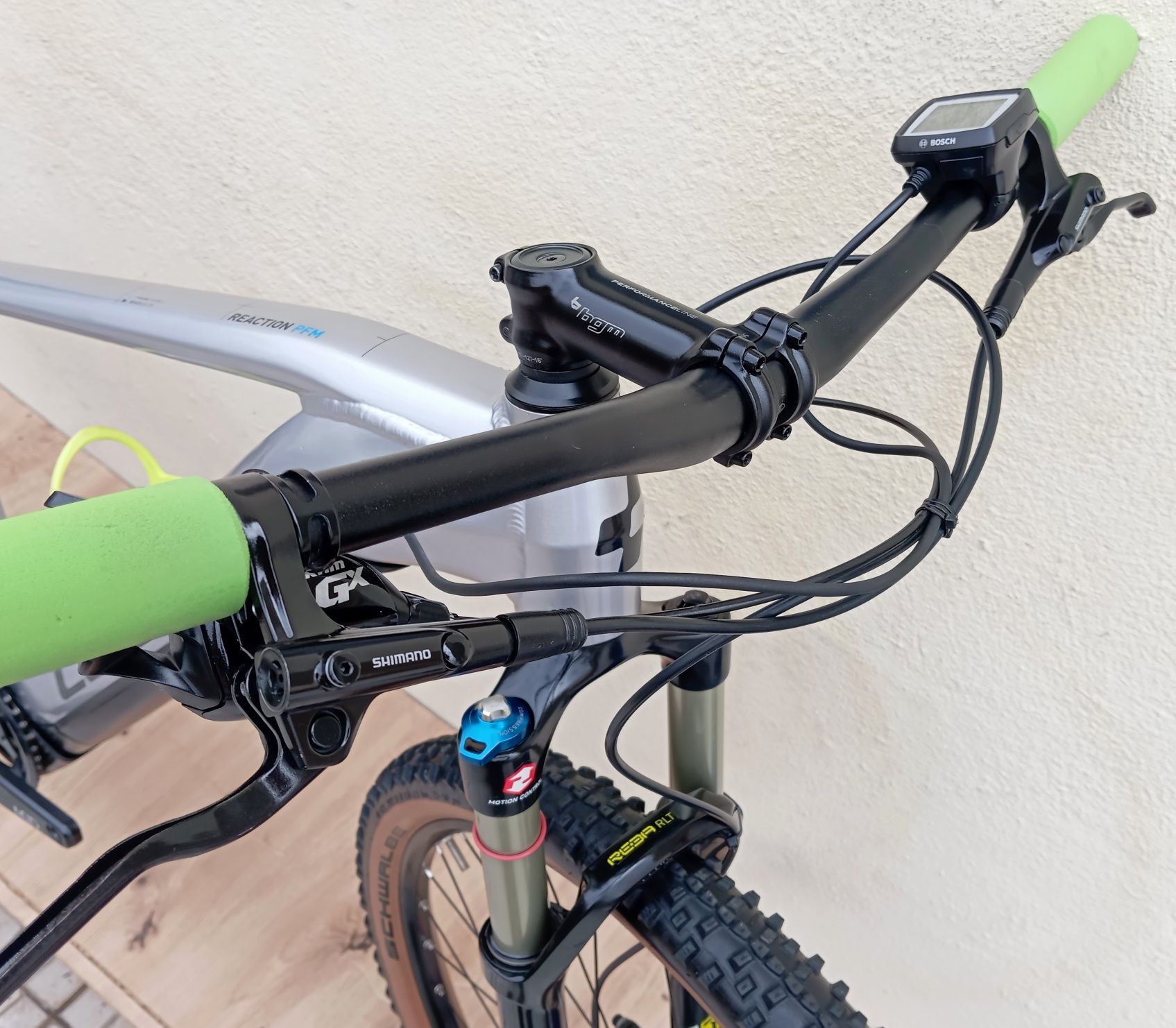 JF-Bikes E-Bike Cube reaction M/L