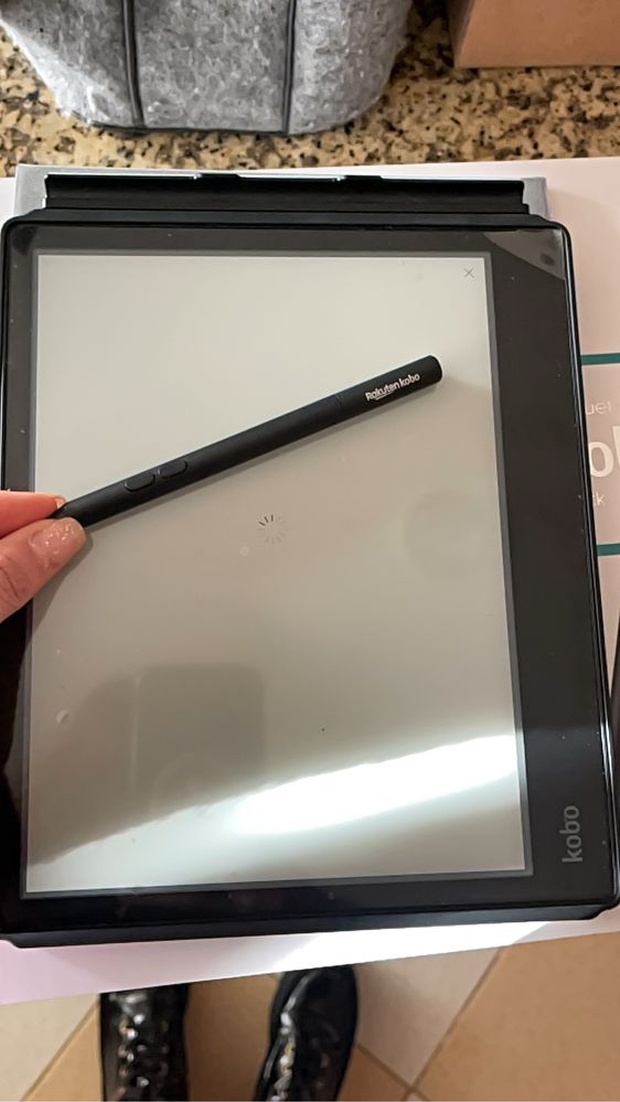 Kobo Elipsa com Sleepcover e Stylus