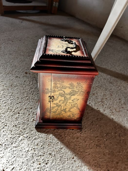 Relogio antigo de madeira