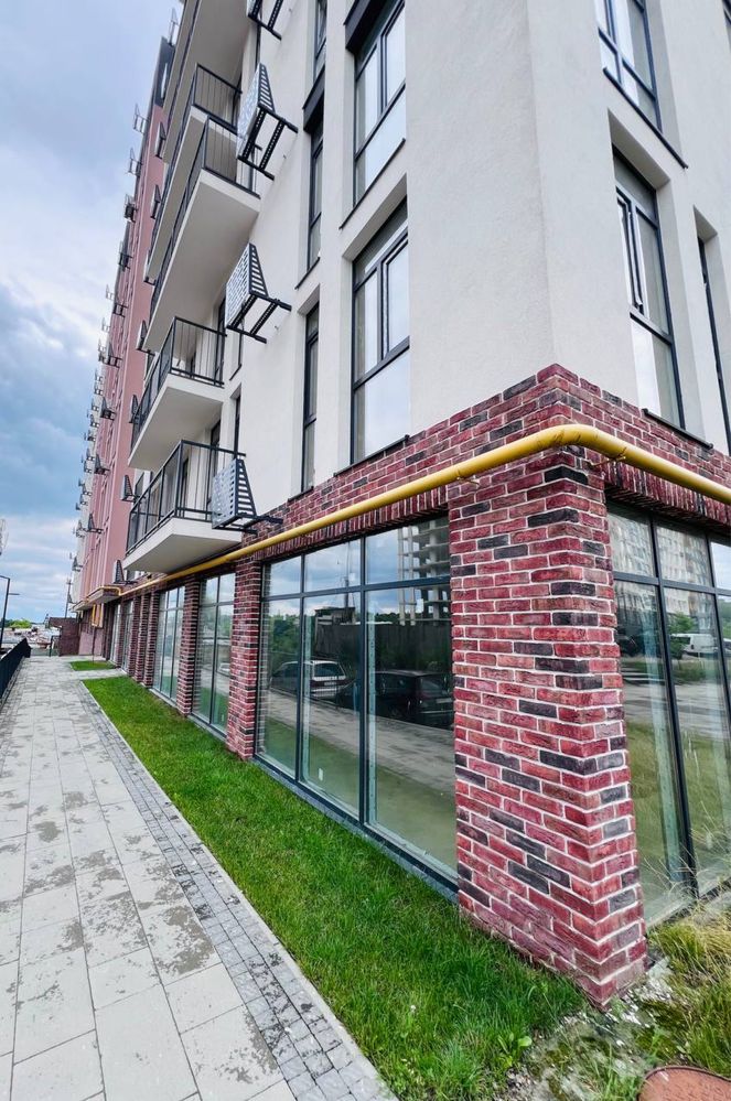 Продаж фасадного комерційного приміщення Шевченківський район