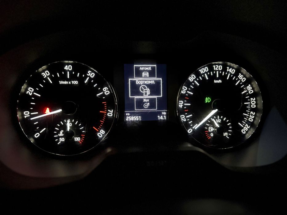 Продвм Skoda Octavia A7 2013
