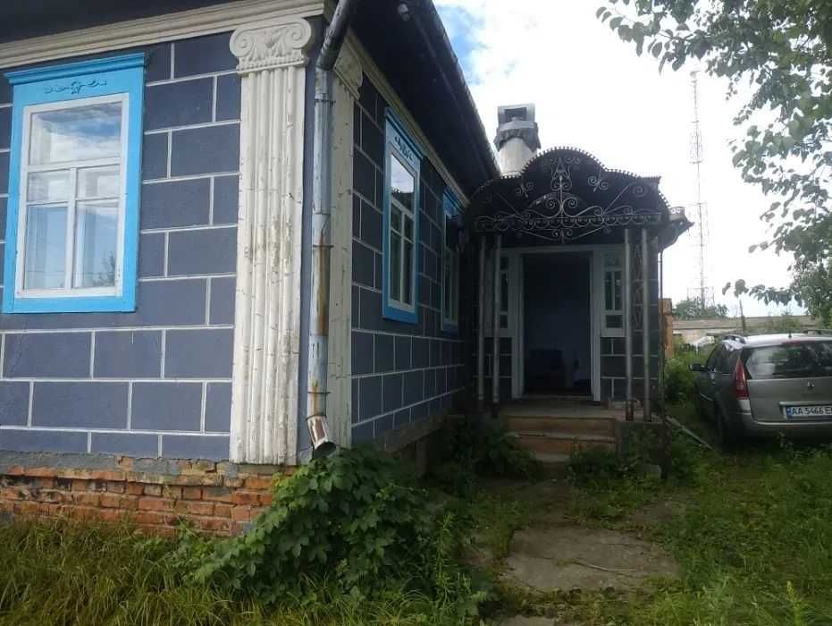 Продам будинок в Ічні (в районі школи №3)