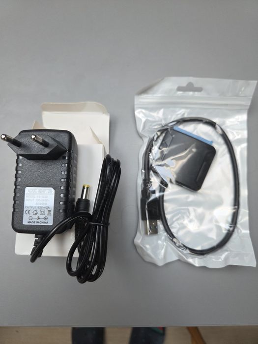 Przejściówka SATA na USB 3.0,  z zasilaczem, DVD gratis