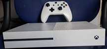 Sprzedam XBOX ONE S lub zamienie na wzmacniacz samochodowy.