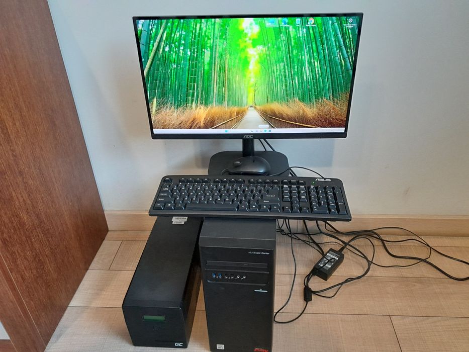 Komputer stacjonarny Asus i3 z UPS