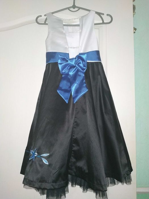 Платья нарядные распродажа  6-9лет