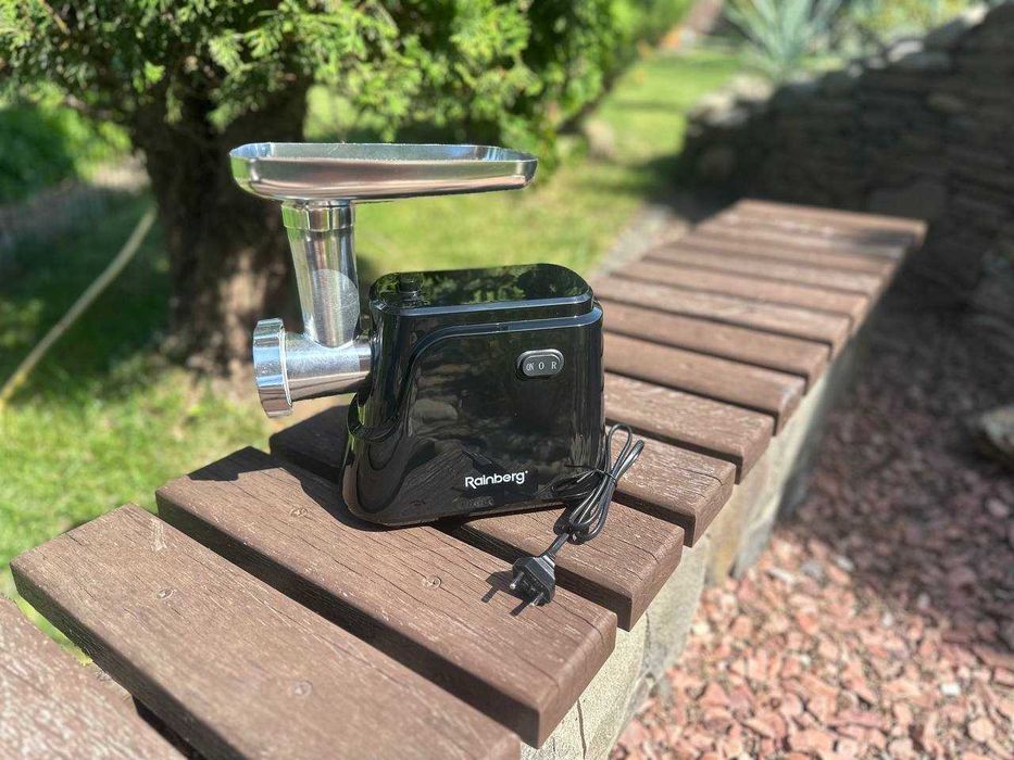 ℹ️ Мясорубка 2600W с насадкой для колбас. Электромясорубка. Германия.