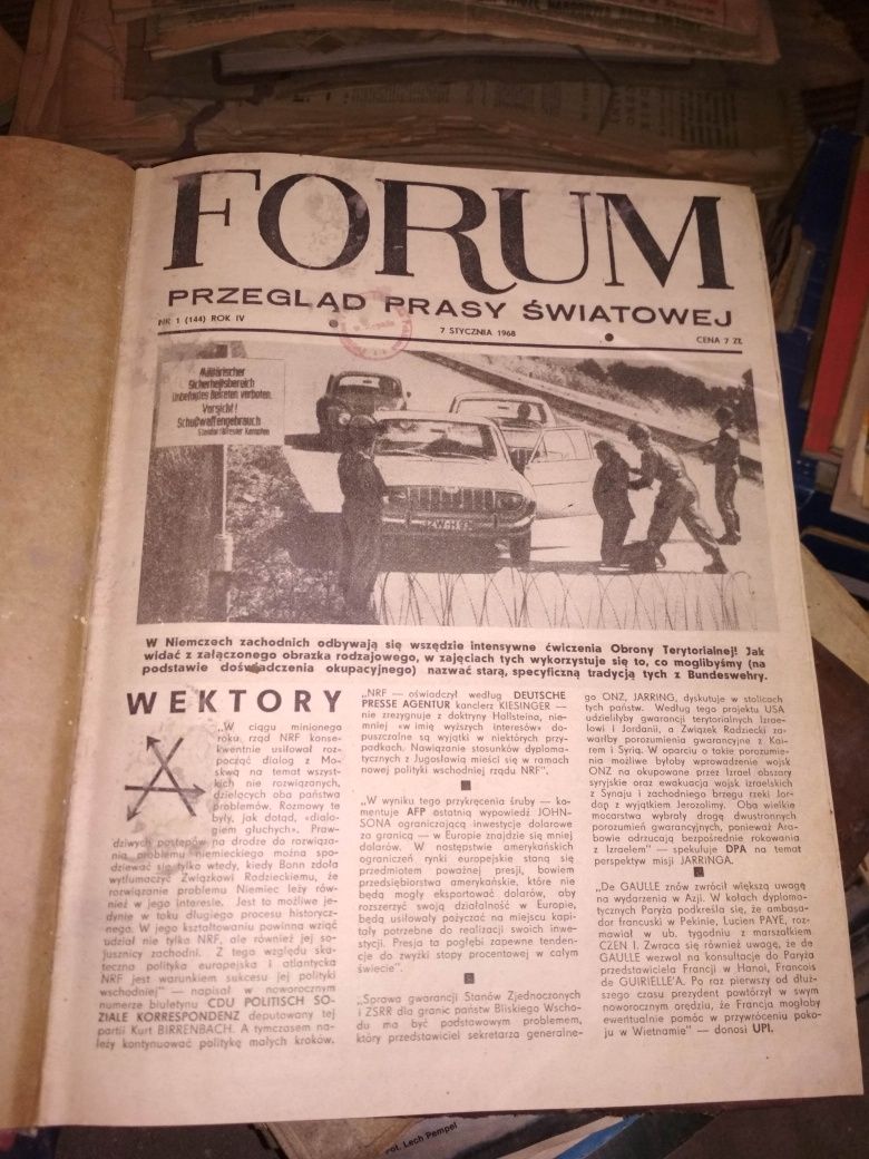 Forum przegląd prasy światowej. Prasa PRL cały rocznik 1968. Oprawiony