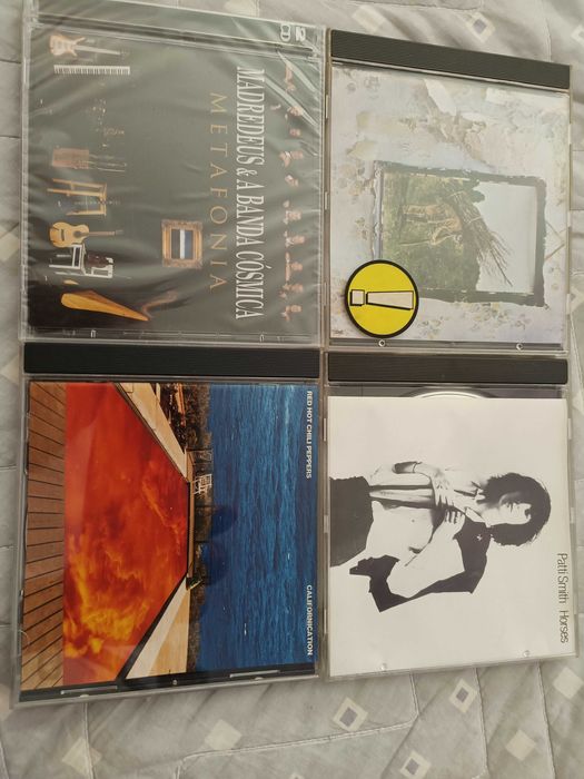 Red hot, Led zeppelin, Patti Smith, Madredeus.