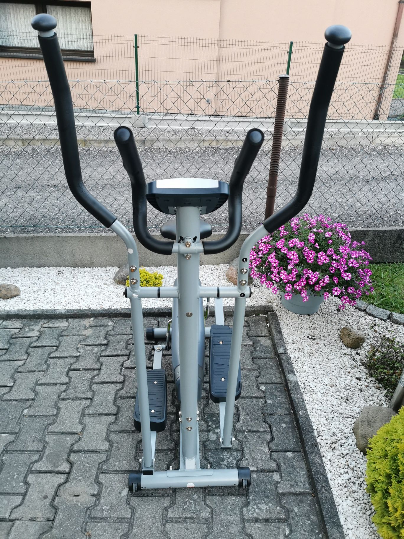 Rower stacjonarny, orbitrek, trenażer eliptyczny