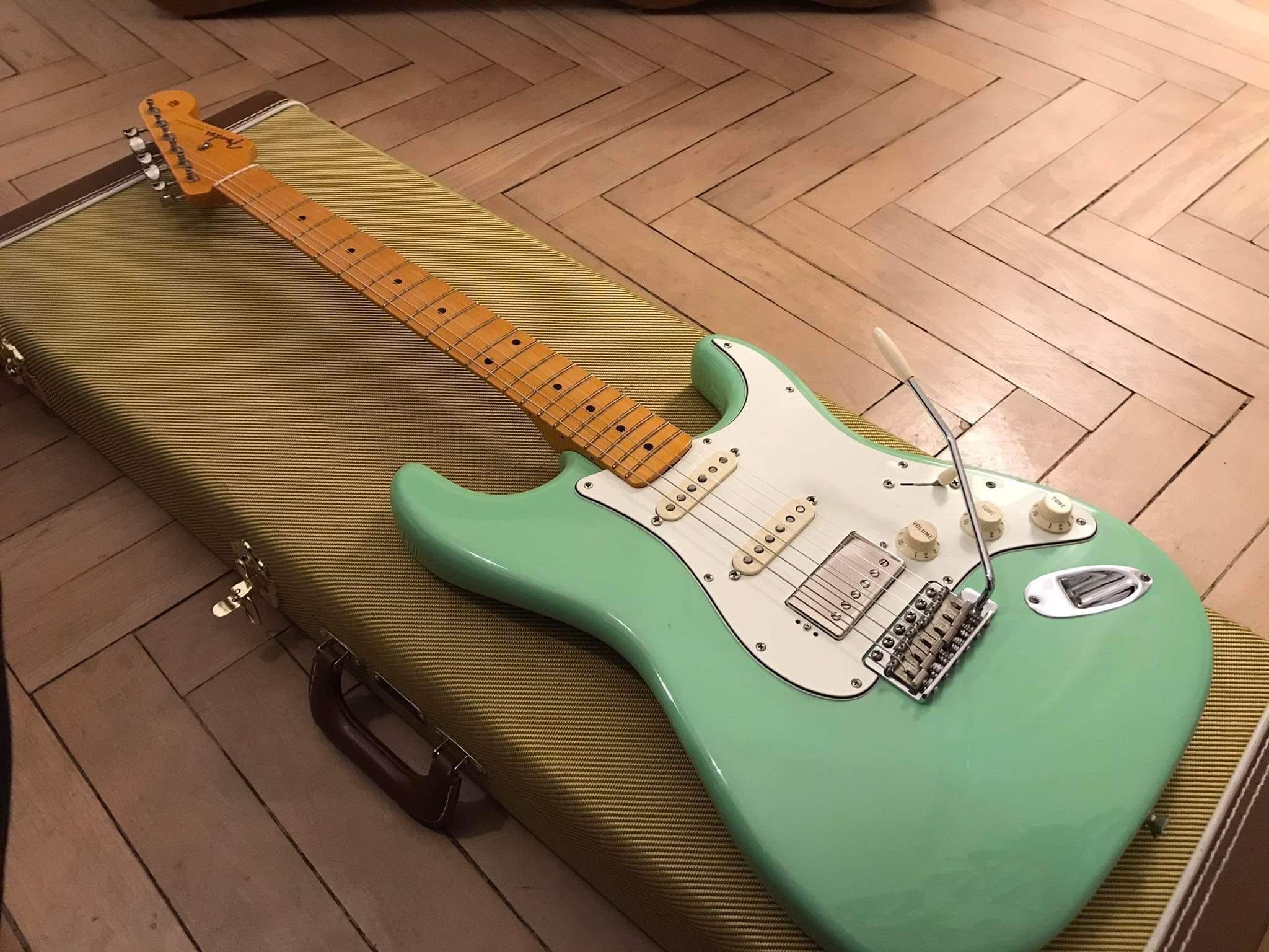 Fender American Vintage AVRI Stratocaster - gitara elektryczna