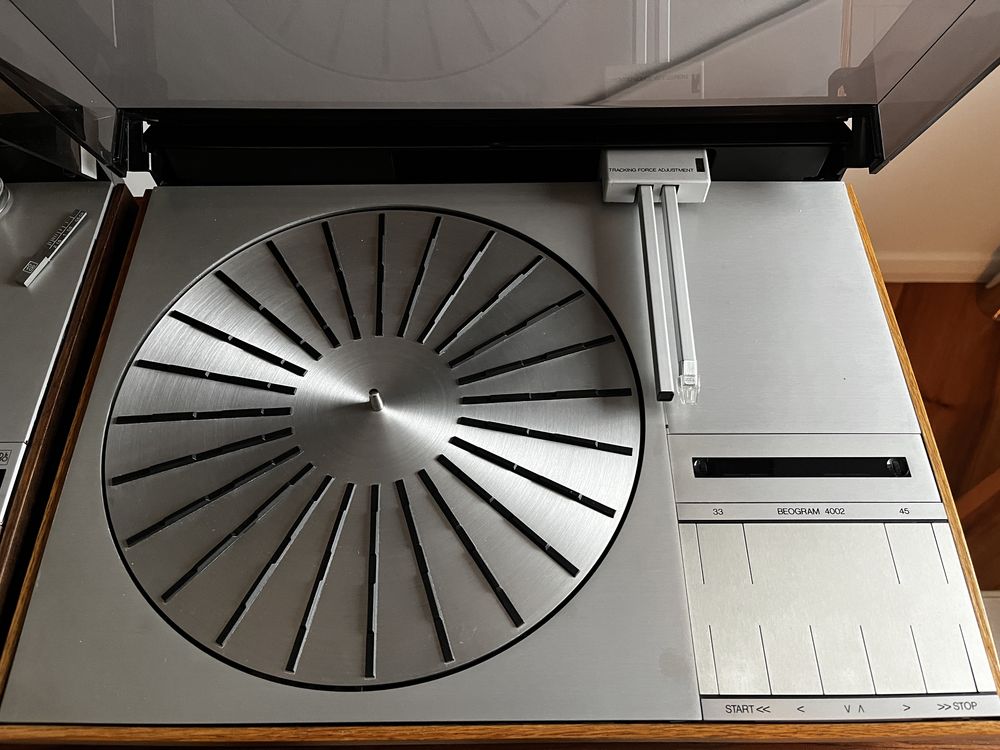Bsng&Olufsen Beogram 4002 gramofon