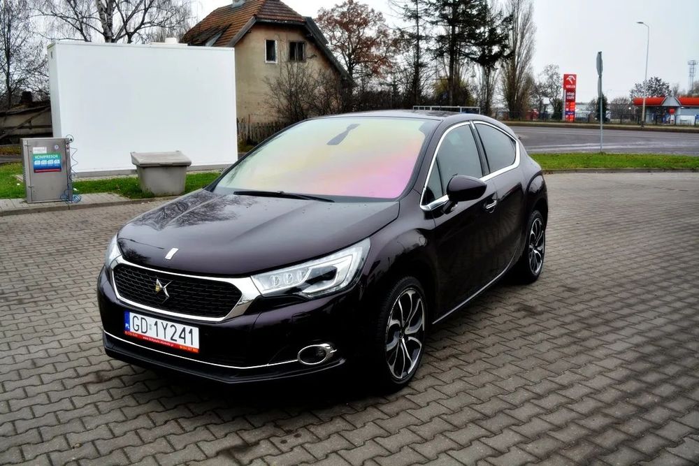 Citroën DS4 Mały przebieg, Fotele z funkcją masażu, Bardzo bogate wyposażenie