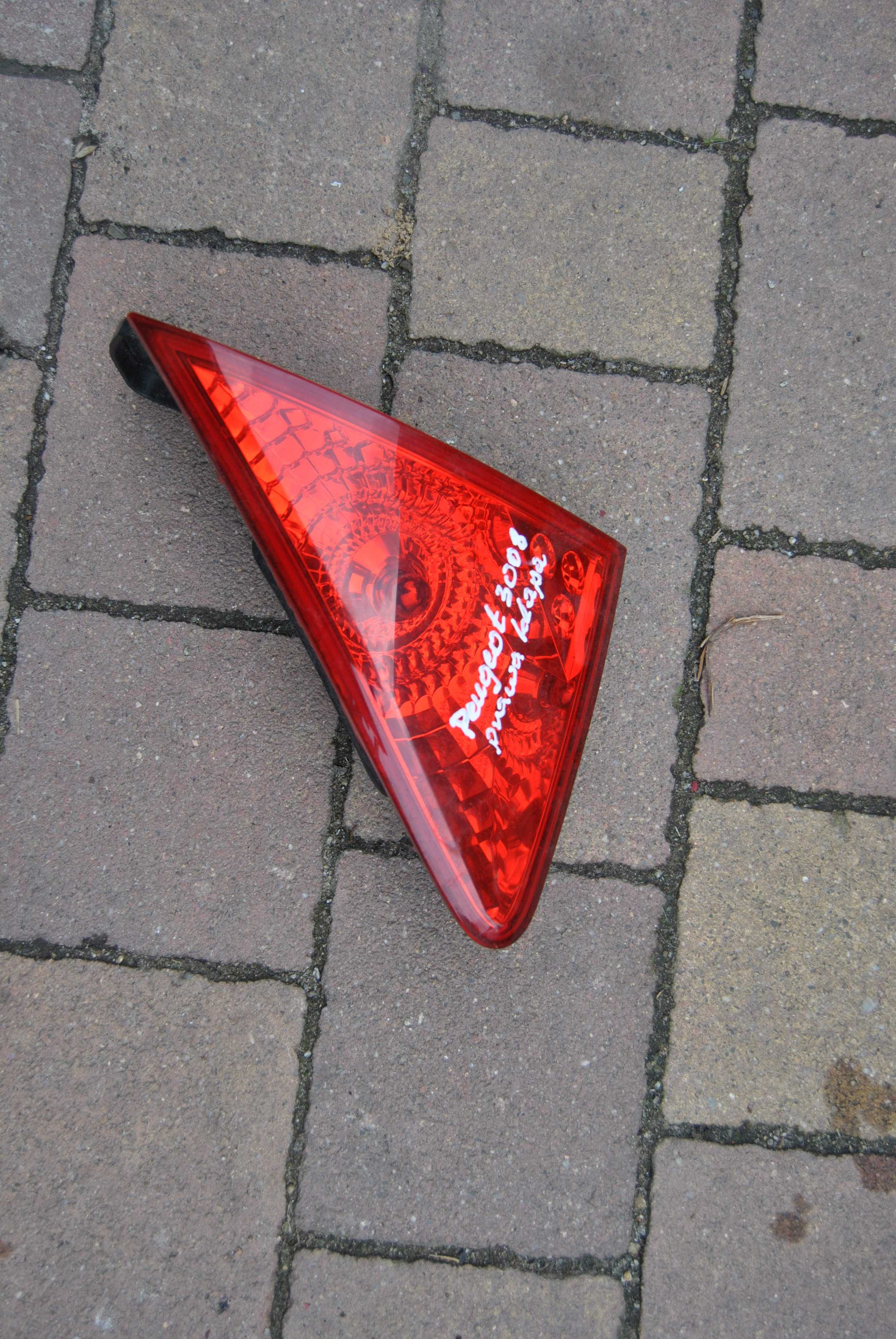 Lampa prawy tył Peugeot 3008