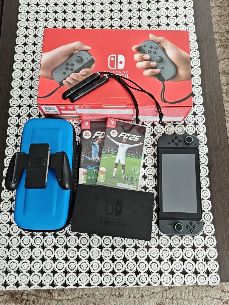 S U P E R !!! Konsola Nintendo Switch V2 cały komplet + karta pamięci